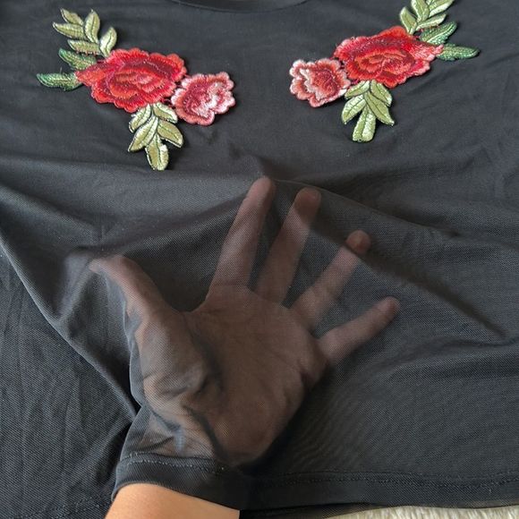 Black mesh rose embroidered shirt size small - Picture 9 of 16